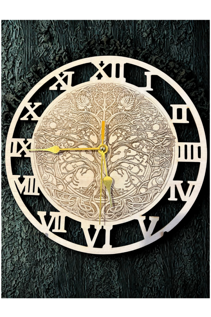 Galerie 42 Horloge découpéesavec une xTool S1 40 watt