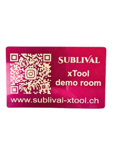 Carte aluminium anodisé gravée avec la xTool F2